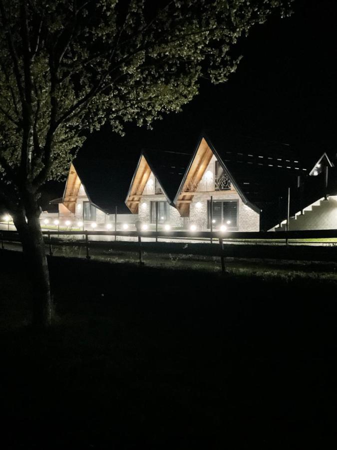 Holiday Houses Green Queen Бихач Экстерьер фото