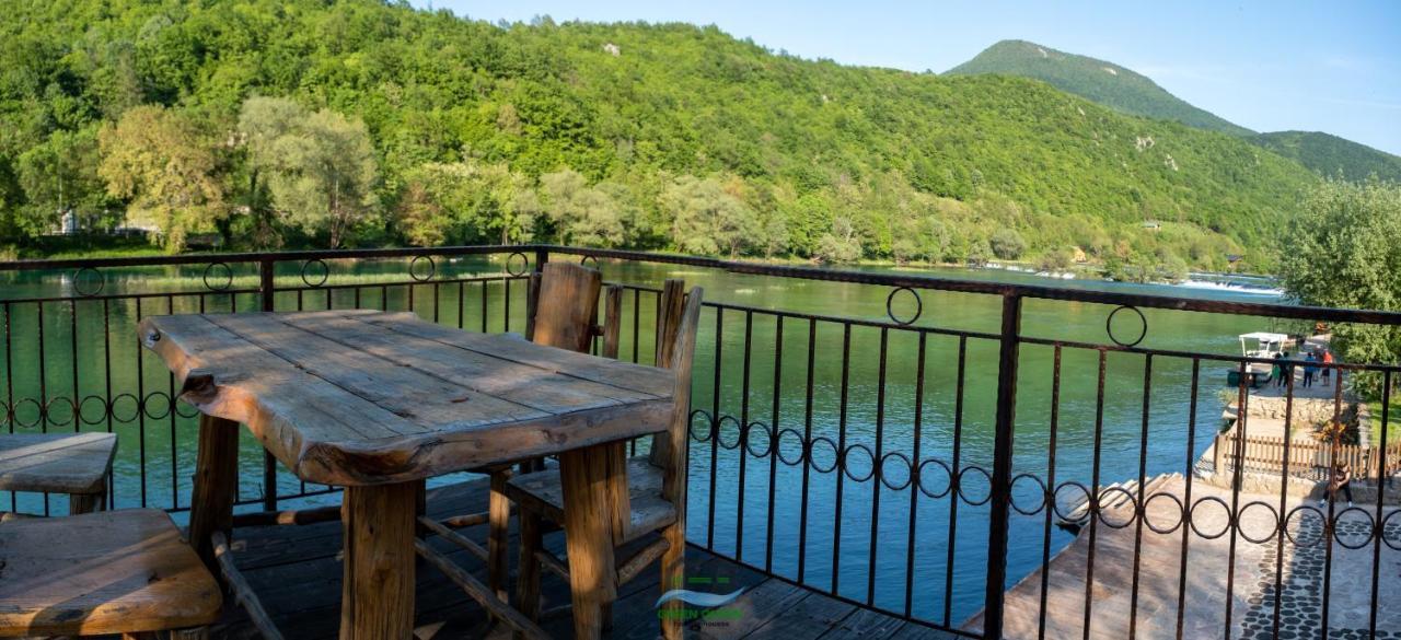 Holiday Houses Green Queen Бихач Экстерьер фото