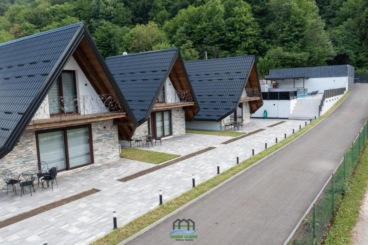 Holiday Houses Green Queen Бихач Экстерьер фото