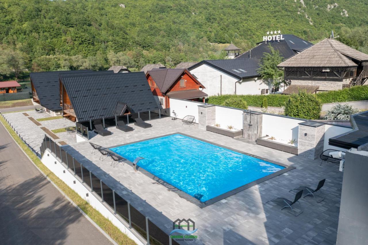 Holiday Houses Green Queen Бихач Экстерьер фото