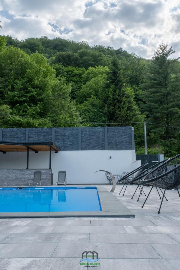 Holiday Houses Green Queen Бихач Экстерьер фото