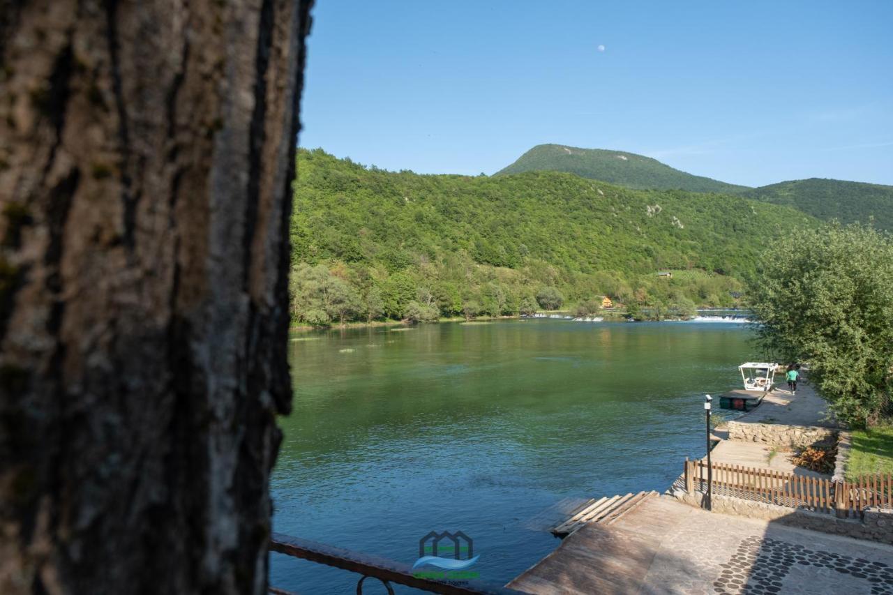 Holiday Houses Green Queen Бихач Экстерьер фото