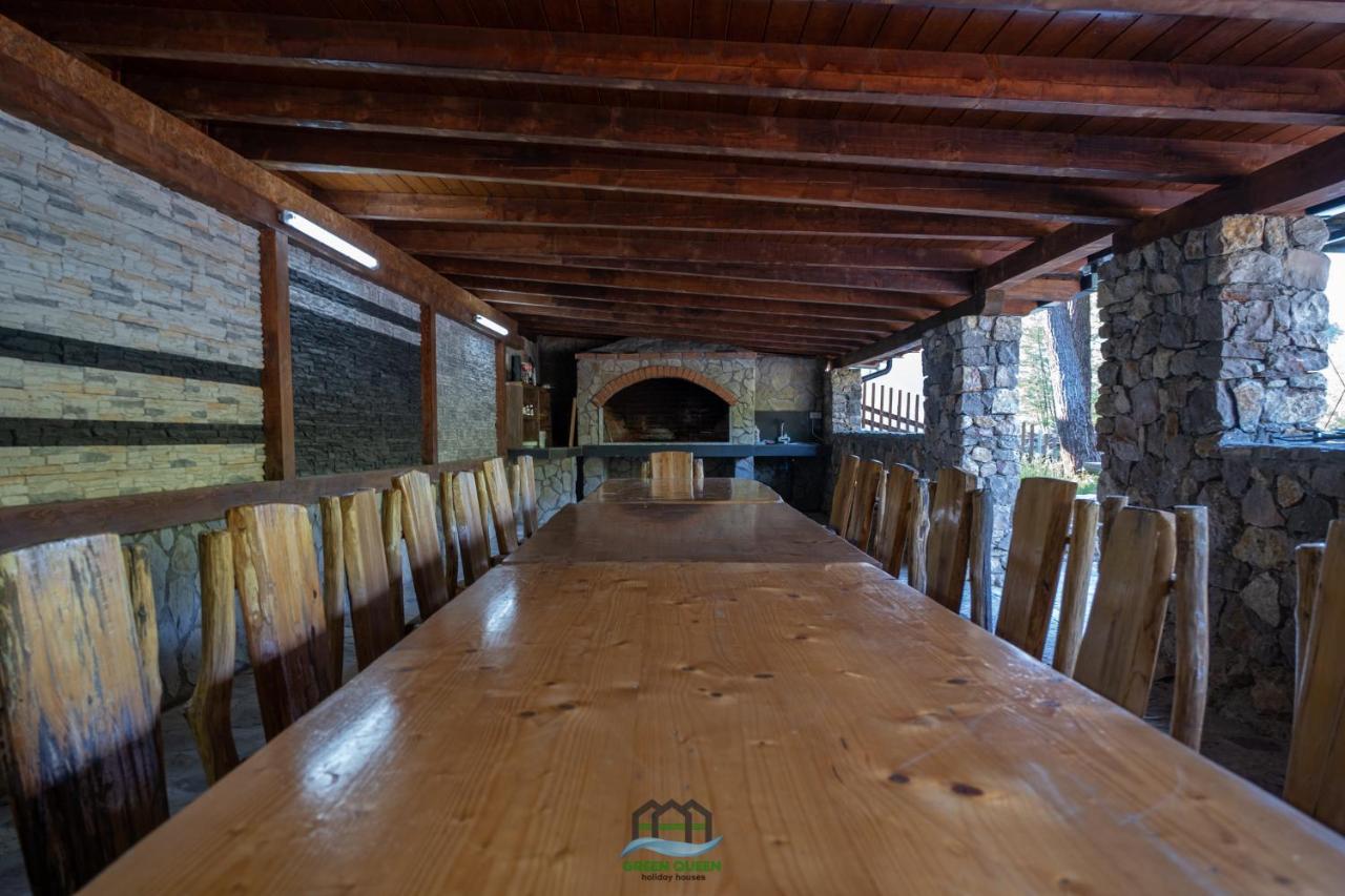 Holiday Houses Green Queen Бихач Экстерьер фото