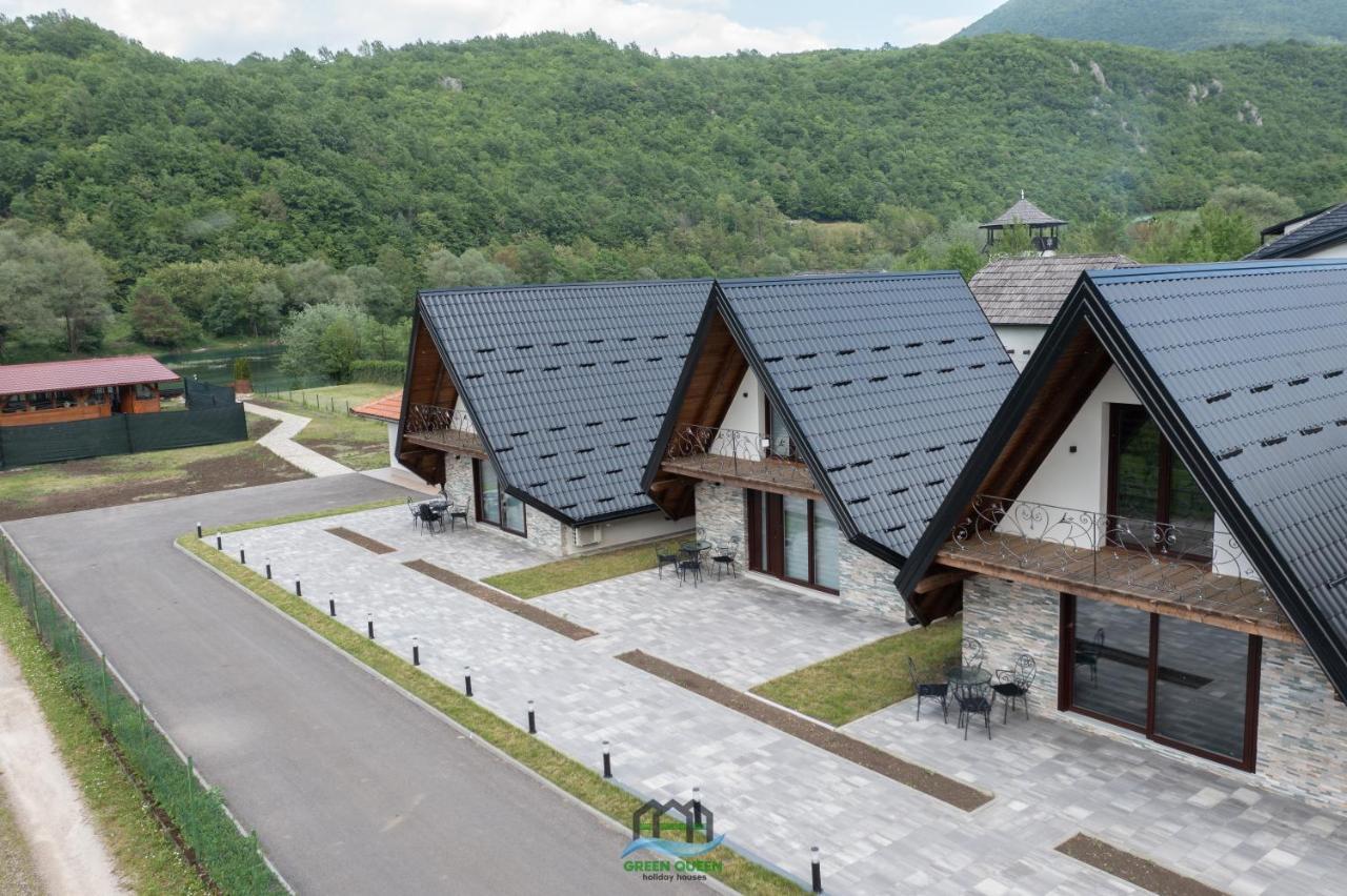 Holiday Houses Green Queen Бихач Экстерьер фото